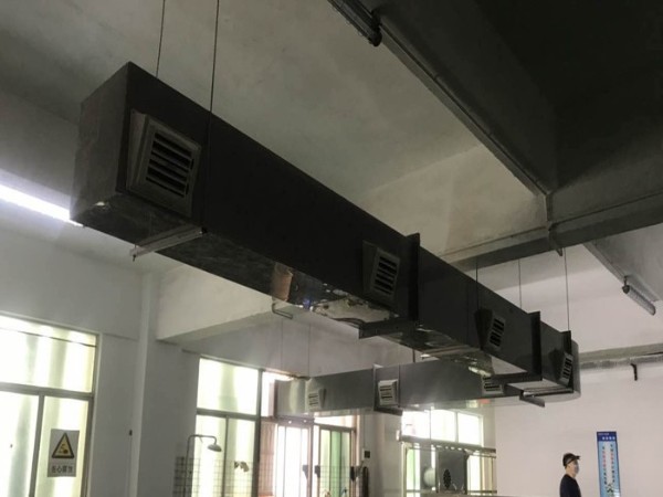 注塑車間安裝環(huán)?？照{(diào)的效果