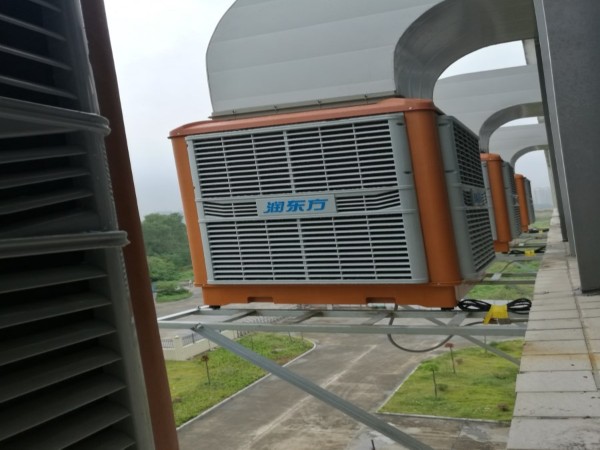 環(huán)保空調(diào)的降溫效果也和送風管道的設計有關